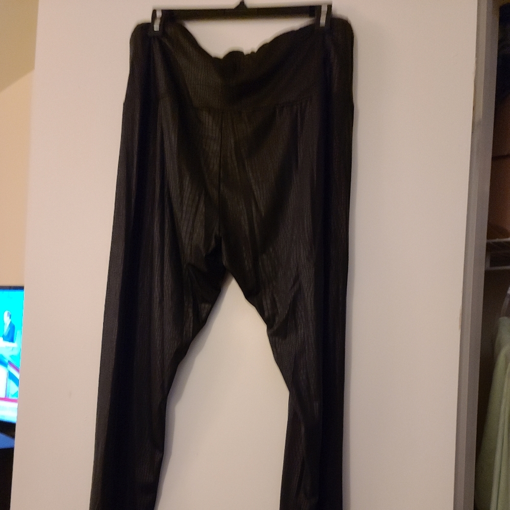 Black snake skin pattern leggings